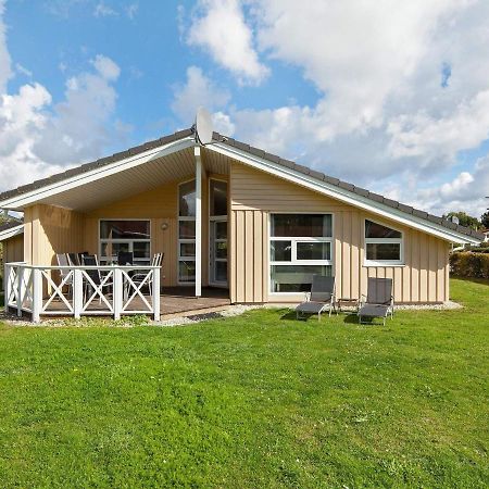 12 Person Holiday Home In Grömitz Exterior foto