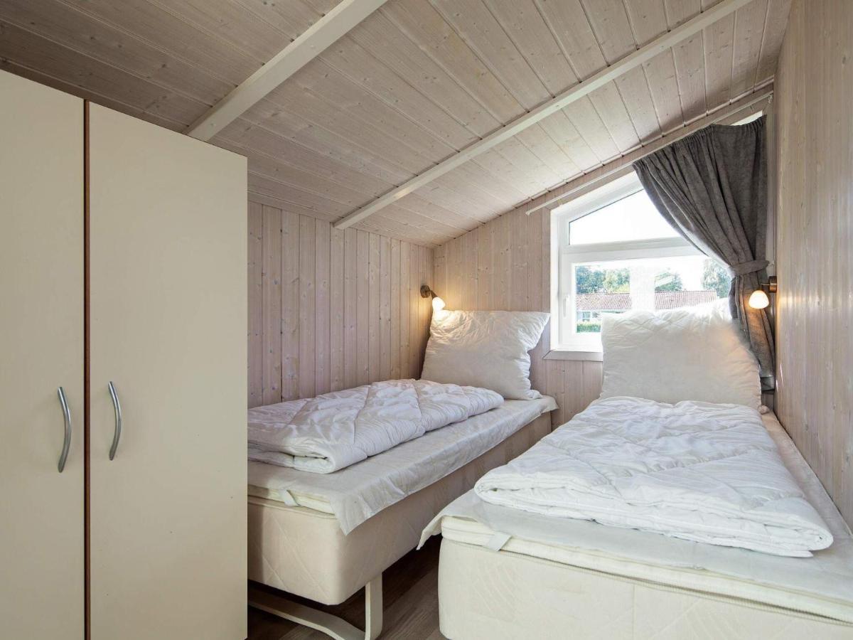 12 Person Holiday Home In Grömitz Exterior foto